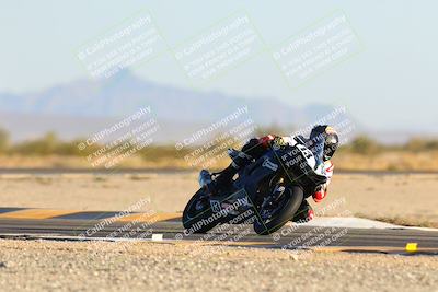 media/Dec-09-2023-SoCal Trackdays (Sat) [[76a8ac2686]]/Turn 15 Set 2 (245pm)/